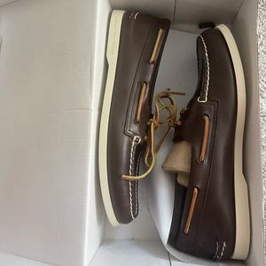 Mens sperry shoes 11.5 leather upper brand new in box